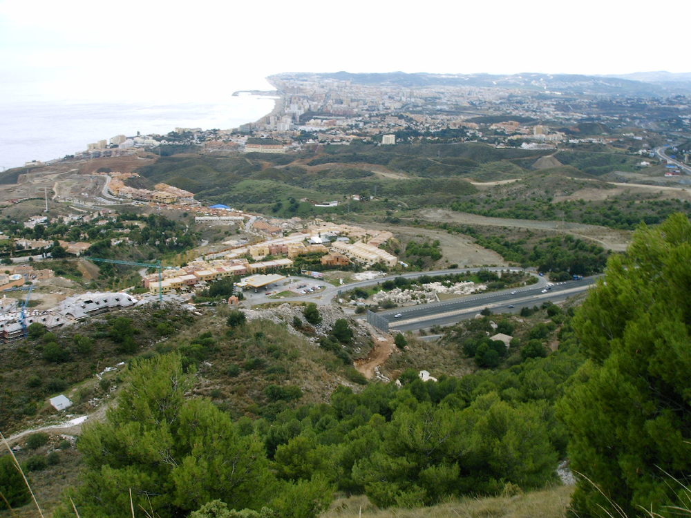 Fuengirola below<br /><a href="photo10.kml">See on Google Earth</a><br /><br />