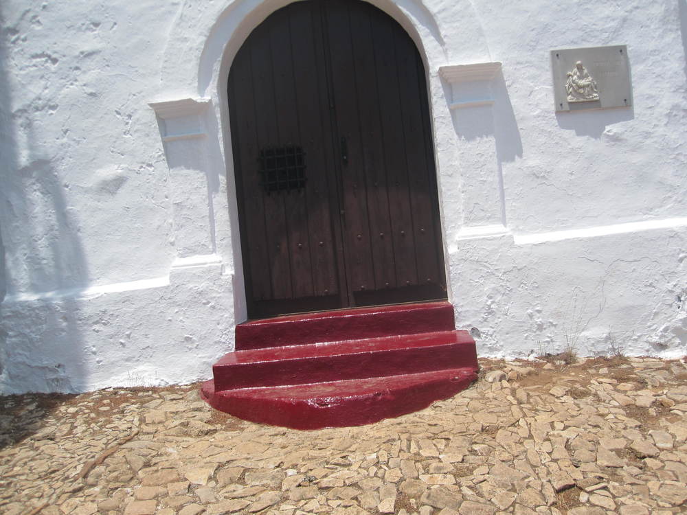 Door of the Ermita<br /><a href="photo06.kml">See on Google Earth</a><br /><br />